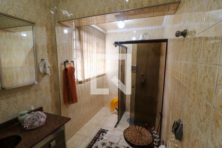 Casa à venda com 200m², 4 quartos e 2 vagasBanheiro da Suíte