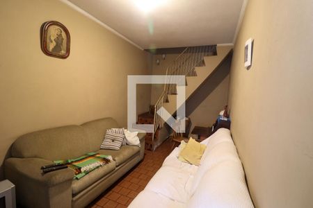 Casa à venda com 200m², 4 quartos e 2 vagasSala de TV