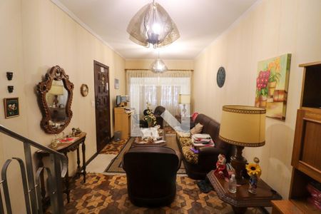 Sala de TV de casa à venda com 4 quartos, 200m² em Parque São Jorge, São Paulo