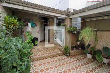 Casa à venda com 200m², 4 quartos e 2 vagasQuintal