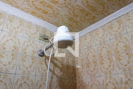 Casa à venda com 200m², 4 quartos e 2 vagasBanheiro da Suíte