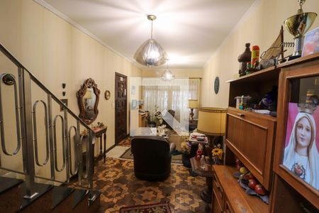 Sala de TV de casa à venda com 4 quartos, 200m² em Parque São Jorge, São Paulo