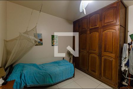 Casa de condomínio à venda com 450m², 5 quartos e 2 vagas Casa de condomínio à venda com 450m², 5 quartos e 2 vagasQuarto 1