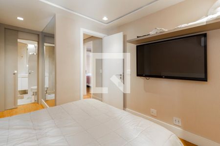 Suíte 1 de apartamento para alugar com 3 quartos, 125m² em Vila Uberabinha, São Paulo