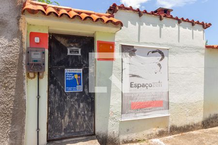 Casa para alugar com 60m², 1 quarto e sem vaga Casa para alugar com 60m², 1 quarto e sem vagaFachada