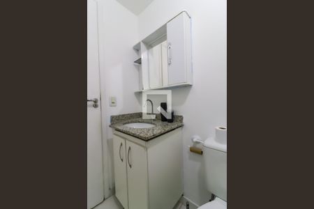 Apartamento para alugar com 75m², 3 quartos e 1 vaga Apartamento para alugar com 75m², 3 quartos e 1 vagaBanheiro Corredor