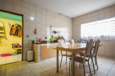 Casa para alugar com 200m², 3 quartos e 2 vagasCozinha