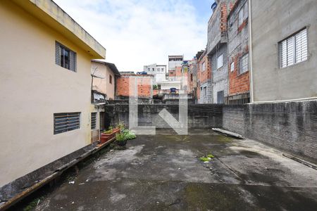 Casa para alugar com 200m², 3 quartos e 2 vagasQuintal