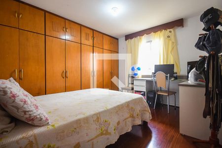 Casa para alugar com 200m², 3 quartos e 2 vagasSuíte