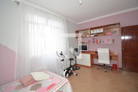 Casa à venda com 217m², 4 quartos e 2 vagasQuarto 2 do Segundo Piso