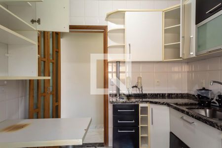 Apartamento à venda com 80m², 3 quartos e 2 vagasCozinha