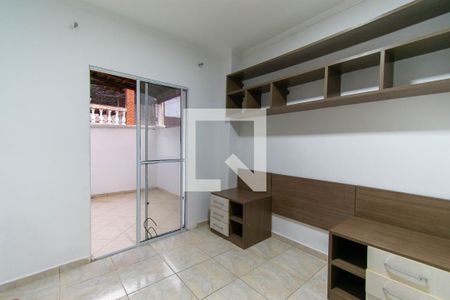 Quarto  de casa à venda com 3 quartos, 100m² em Vila Olinda, São Paulo