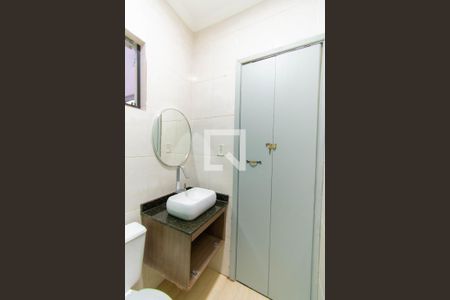 Casa à venda com 100m², 3 quartos e 1 vagaBanheiro Corredor