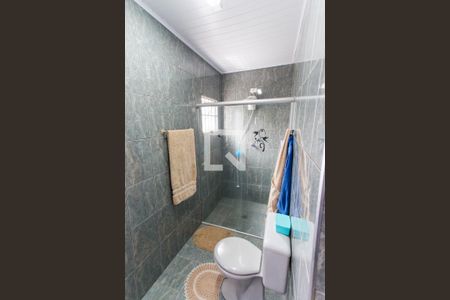 Casa à venda com 156m², 3 quartos e 1 vaga Casa à venda com 156m², 3 quartos e 1 vagaBanheiro da Suíte 1