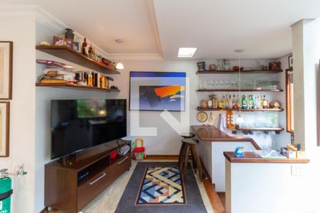 Casa à venda com 3 quartos, 200m² em Aclimação, São Paulo