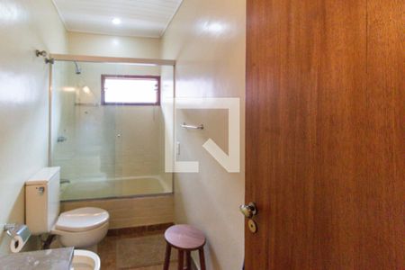 Casa à venda com 200m², 3 quartos e 2 vagasBanheiro