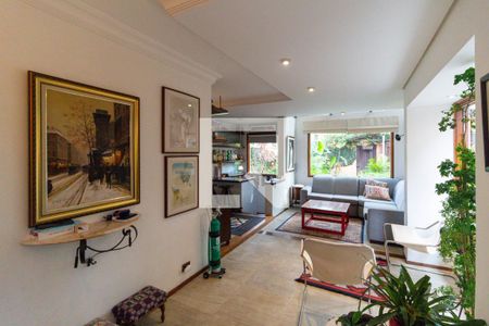 Sala de casa à venda com 3 quartos, 200m² em Aclimação, São Paulo