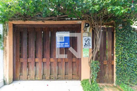 Casa à venda com 200m², 3 quartos e 2 vagasEntrada