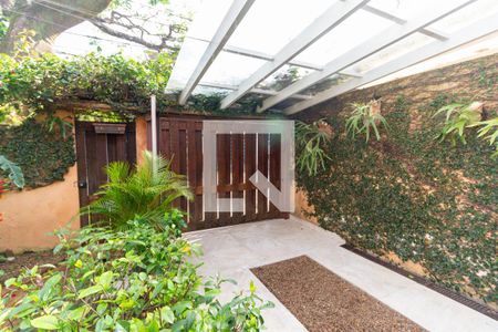 Casa à venda com 200m², 3 quartos e 2 vagasGaragem