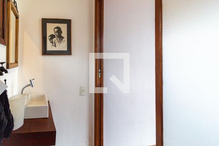 Casa à venda com 200m², 3 quartos e 2 vagasLavabo da edícula