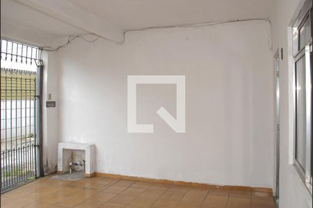 Casa à venda com 150m², 2 quartos e 1 vagaQuintal