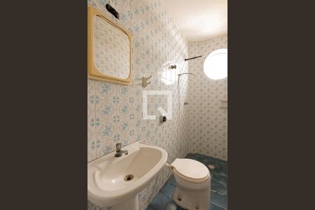 Banheiro de apartamento à venda com 1 quarto, 55m² em Vila São Judas Tadeu, Guarulhos