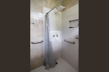 Casa à venda com 310m², 4 quartos e 3 vagasBanheiro Social