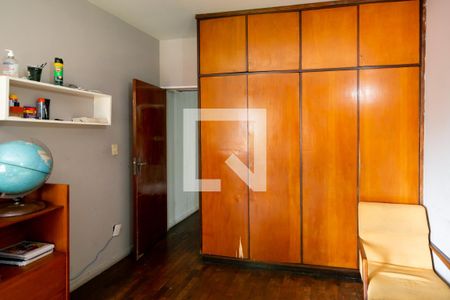 Casa à venda com 310m², 4 quartos e 3 vagasQuarto 2