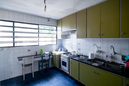 Casa à venda com 310m², 4 quartos e 3 vagasCozinha