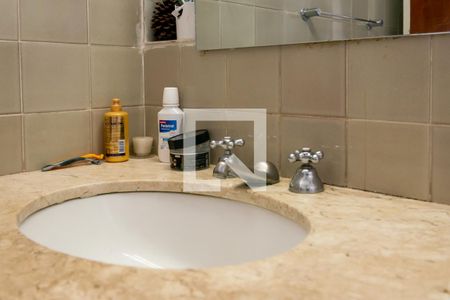 Casa à venda com 310m², 4 quartos e 3 vagasBanheiro Social