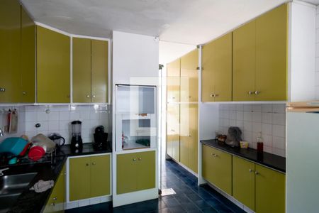 Casa à venda com 310m², 4 quartos e 3 vagasCozinha