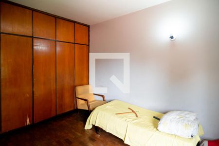 Casa à venda com 310m², 4 quartos e 3 vagasQuarto 2