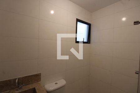 Banheiro de apartamento para alugar com 1 quarto, 26m² em Vila Prudente, São Paulo