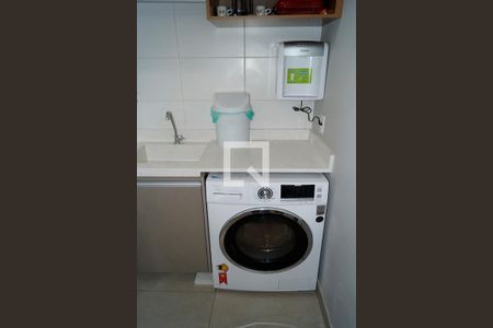 Apartamento à venda com 35m², 2 quartos e sem vaga Apartamento à venda com 35m², 2 quartos e sem vagaÁrea de Serviço