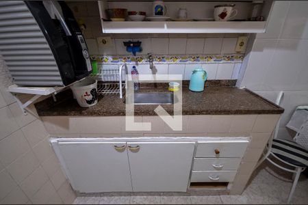 Casa à venda com 240m², 4 quartos e 1 vaga Casa à venda com 240m², 4 quartos e 1 vagaCozinha