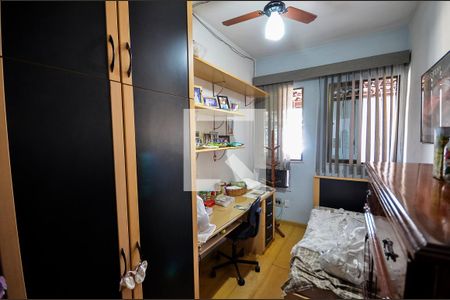 Casa à venda com 240m², 4 quartos e 1 vaga Casa à venda com 240m², 4 quartos e 1 vagaQuarto 1