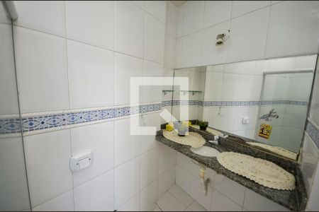 Casa à venda com 240m², 4 quartos e 1 vaga Casa à venda com 240m², 4 quartos e 1 vagaBanheiro da Suíte 1