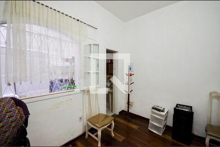 Casa à venda com 240m², 4 quartos e 1 vaga Casa à venda com 240m², 4 quartos e 1 vagaSuíte 2