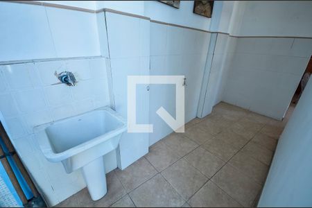 Casa à venda com 240m², 4 quartos e 1 vaga Casa à venda com 240m², 4 quartos e 1 vagaTerraço