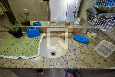 Casa à venda com 240m², 4 quartos e 1 vaga Casa à venda com 240m², 4 quartos e 1 vagaBanheiro Social