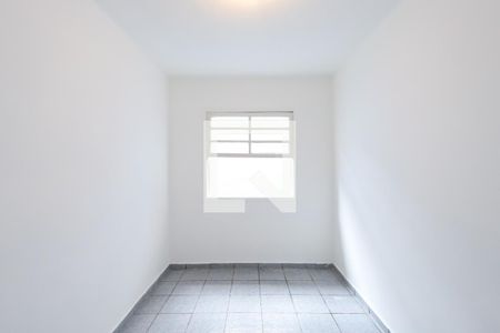 Quarto 2 de casa para alugar com 2 quartos, 80m² em Vila Paulicéia, São Paulo