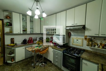 Casa à venda com 143m², 2 quartos e 3 vagas Casa à venda com 143m², 2 quartos e 3 vagasCozinha