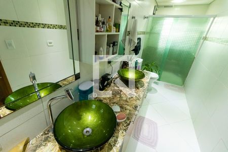 Casa à venda com 143m², 2 quartos e 3 vagas Casa à venda com 143m², 2 quartos e 3 vagasBanheiro da Suíte 1