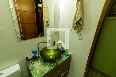 Casa à venda com 143m², 2 quartos e 3 vagas Casa à venda com 143m², 2 quartos e 3 vagasBanheiro da Suíte 2