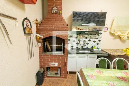 Casa à venda com 143m², 2 quartos e 3 vagas Casa à venda com 143m², 2 quartos e 3 vagasChurrasqueira