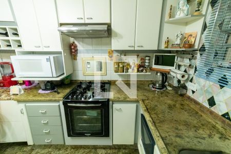 Casa à venda com 143m², 2 quartos e 3 vagas Casa à venda com 143m², 2 quartos e 3 vagasCozinha