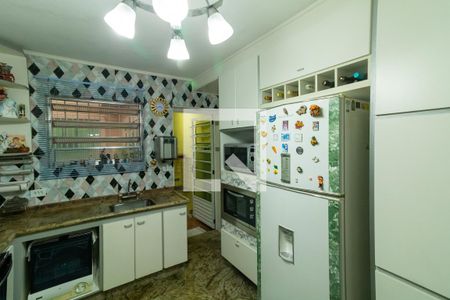 Casa à venda com 143m², 2 quartos e 3 vagas Casa à venda com 143m², 2 quartos e 3 vagasCozinha