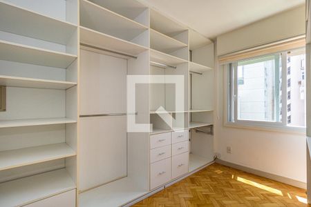 Apartamento à venda com 200m², 3 quartos e 1 vagaCloset