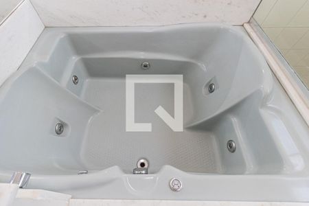 Apartamento à venda com 200m², 3 quartos e 1 vagaBanheiro da Suíte