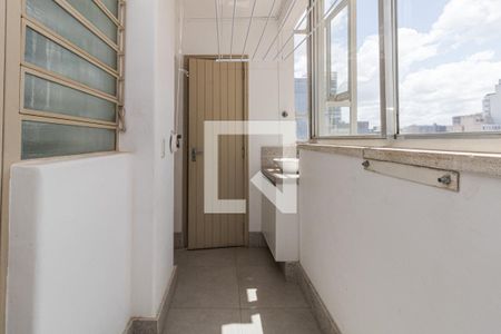 Apartamento à venda com 200m², 3 quartos e 1 vagaLavabo